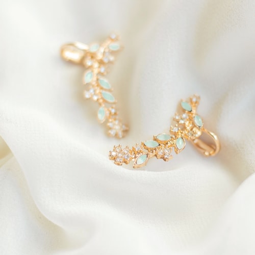 Vintage Pearl Hairpin